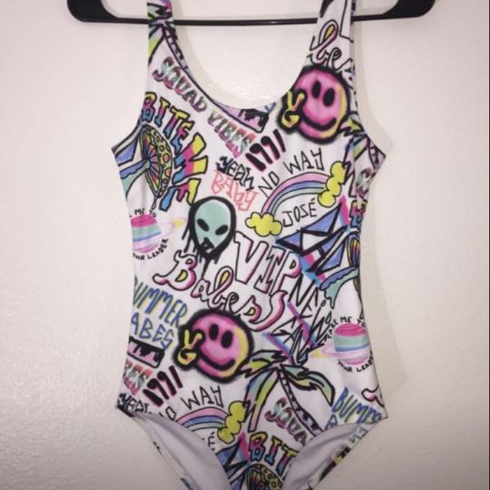 Trippy Forever 21 Bodysuit 💜